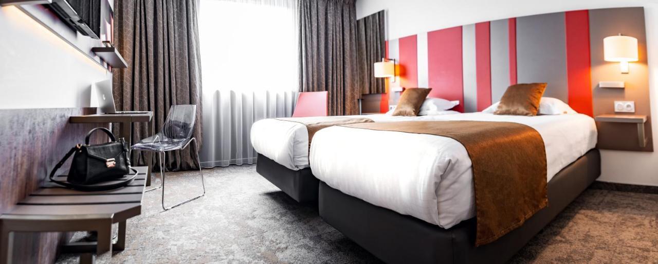 Mercure Centre Hotel 4*